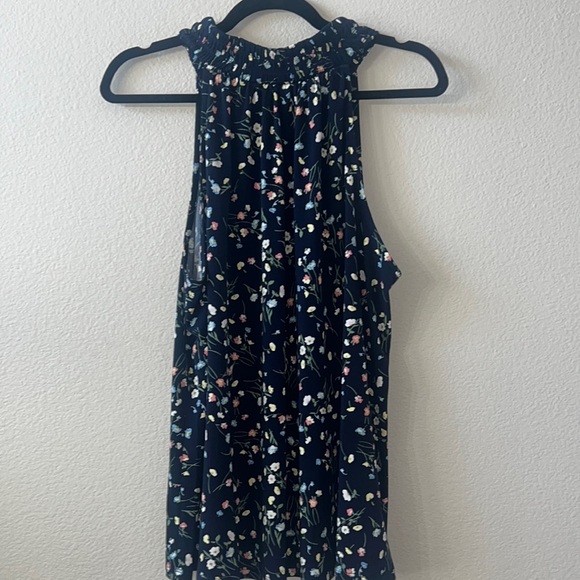 41 Hawthorn Tops - Navy floral high neckline sleeveless top. Size 2X New without tags